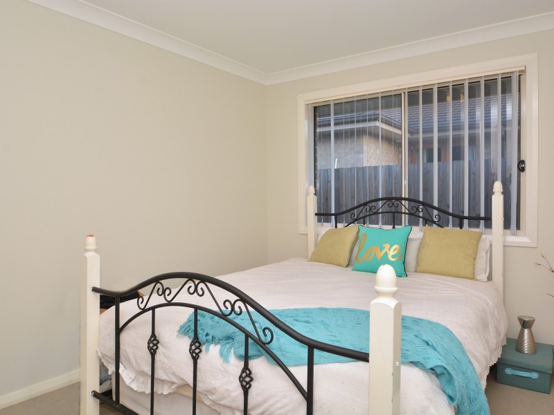 6 Finch Crescent, Aberglasslyn NSW 2320