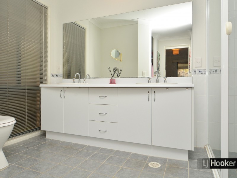 17 Elkin Close, Raworth NSW 2321