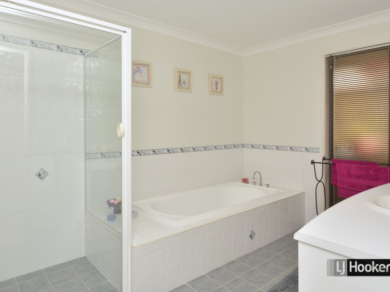 17 Elkin Close, Raworth NSW 2321