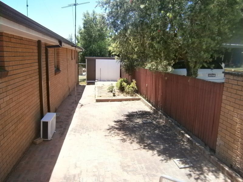 Unit 1/13 Cumberland Street, East Maitland NSW 2323