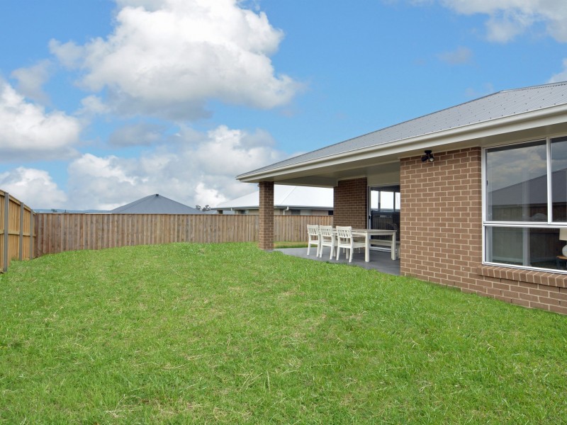 14 Threadtail Street, Chisholm NSW 2322