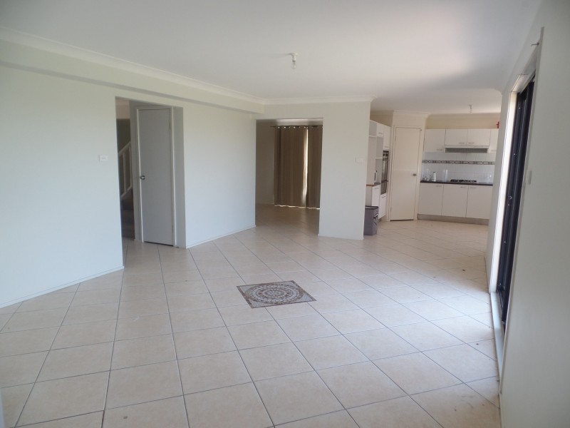 10 Somerset Drive, Thornton NSW 2322