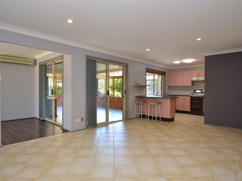 24 Stonehaven Drive, Metford NSW 2323