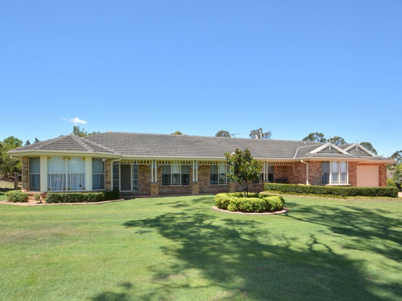 24 Silky Oak Drive, Aberglasslyn NSW 2320