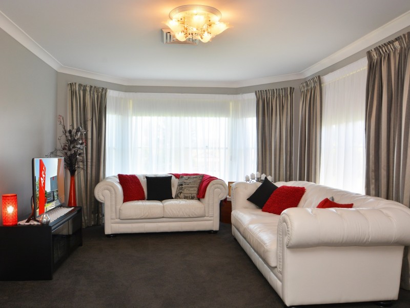 24 Silky Oak Drive, Aberglasslyn NSW 2320