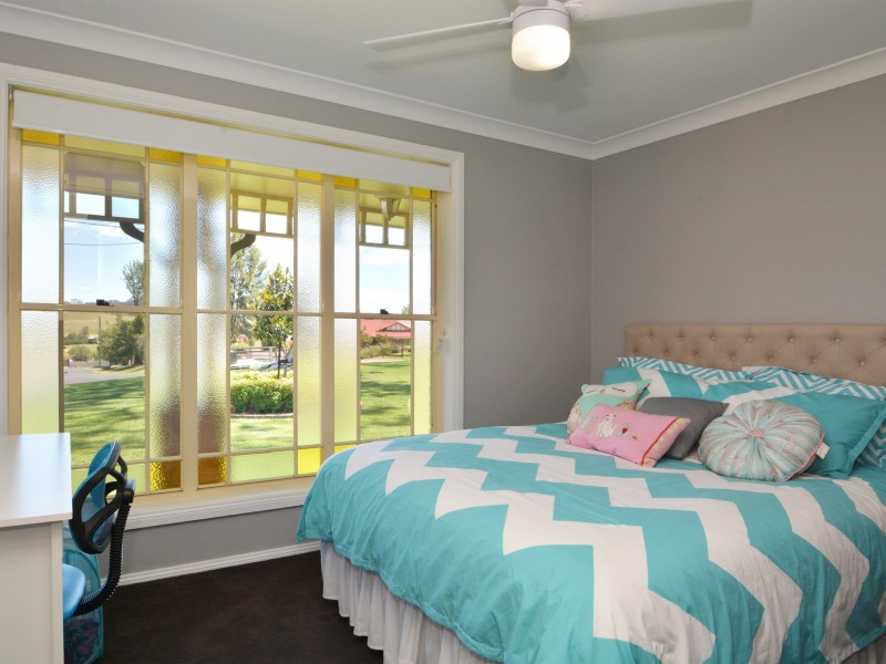 24 Silky Oak Drive, Aberglasslyn NSW 2320