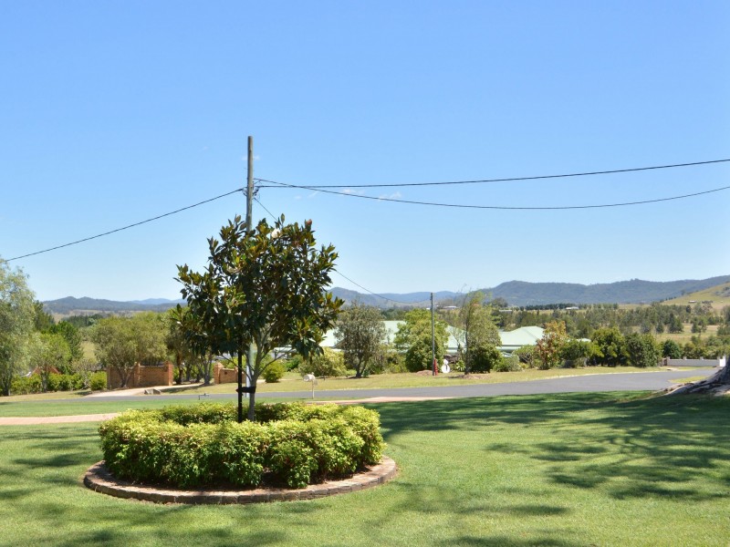 24 Silky Oak Drive, Aberglasslyn NSW 2320