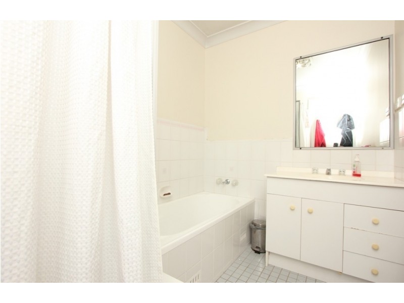 9 Thompson Street, East Maitland NSW 2323