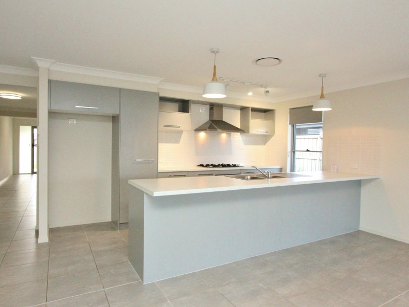 37 Arrowtail Street, Chisholm NSW 2322