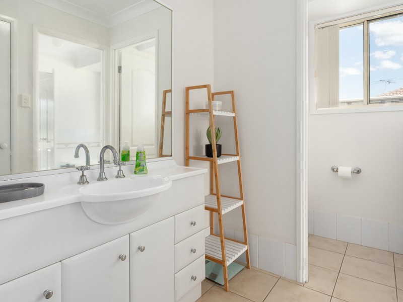 4 Binet Close, Thornton NSW 2322