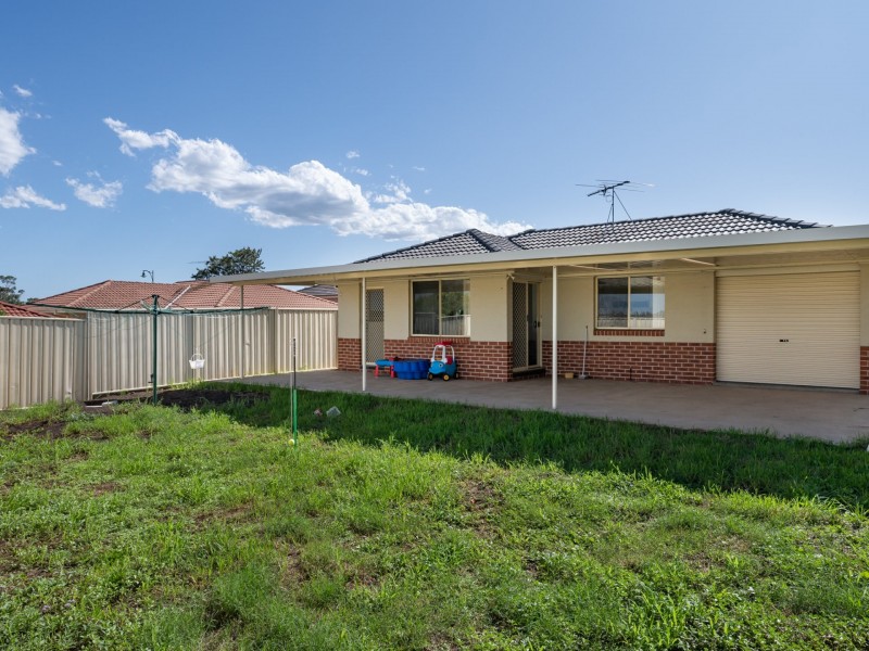 4 Binet Close, Thornton NSW 2322