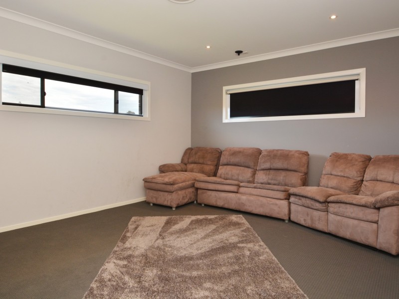 31 Luskintyre Road, Lochinvar NSW 2321