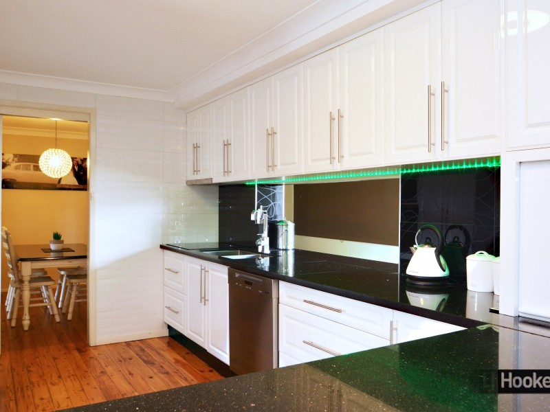 8 Water Street, Greta NSW 2334