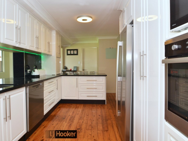 8 Water Street, Greta NSW 2334