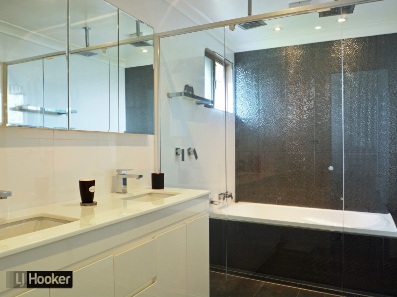 8 Water Street, Greta NSW 2334