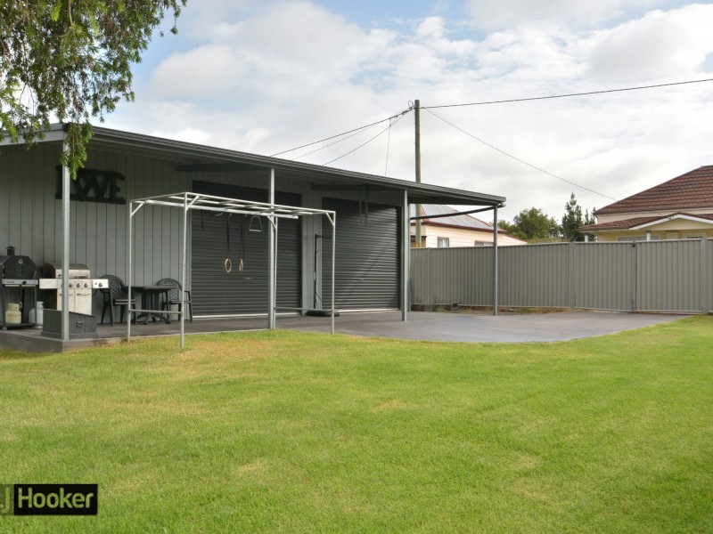 8 Water Street, Greta NSW 2334