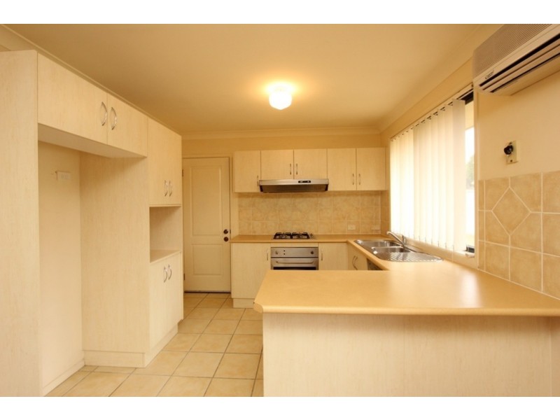1 Redman Cove, Thornton NSW 2322