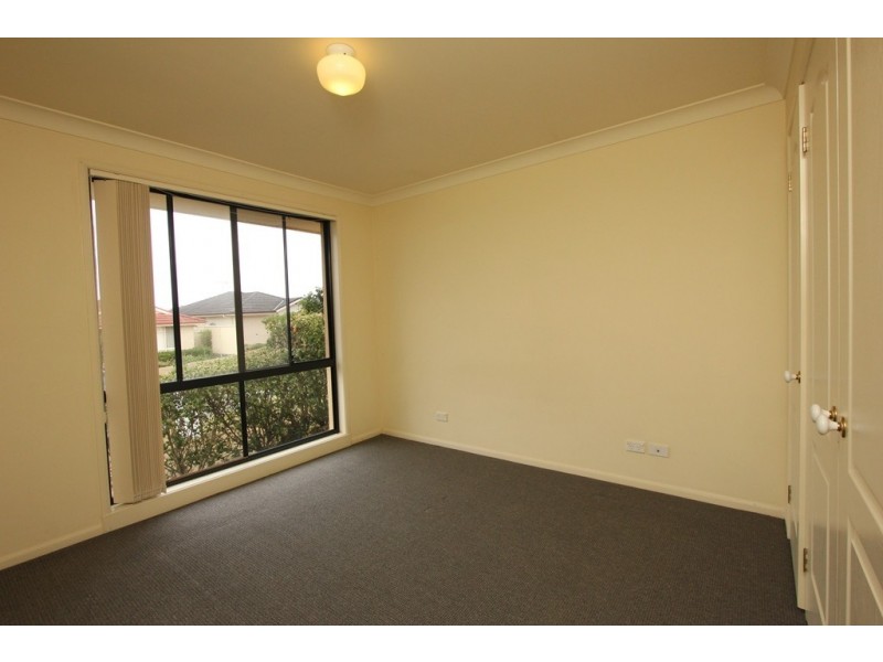 1 Redman Cove, Thornton NSW 2322