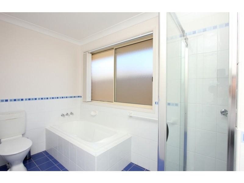 12 Carnarvon Circuit, East Maitland NSW 2323