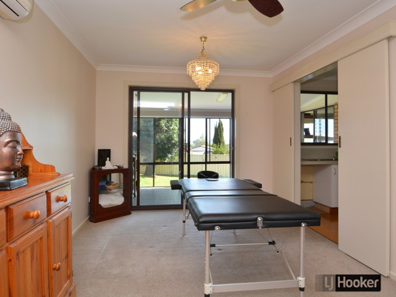 12 Robert Street, Tenambit NSW 2323