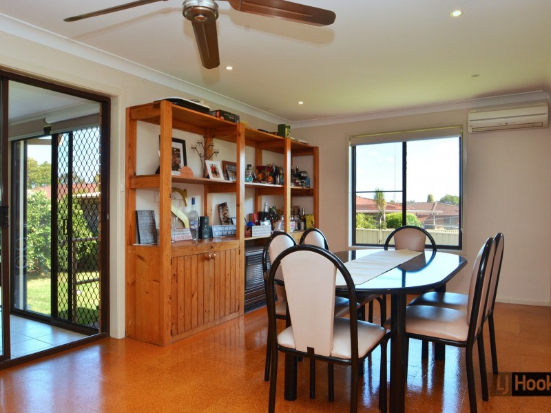 12 Robert Street, Tenambit NSW 2323