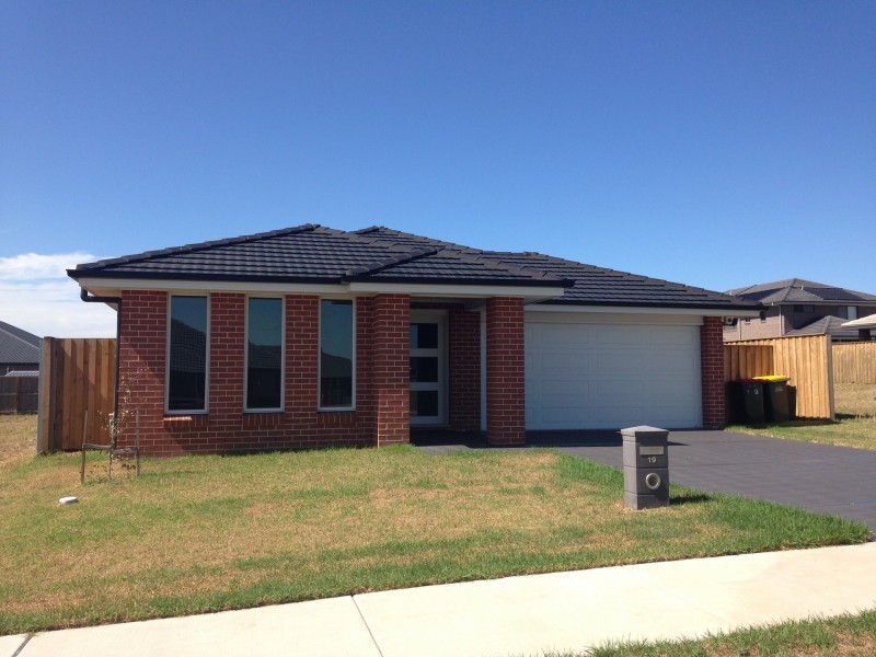 19 Threadtail Street, Chisholm NSW 2322