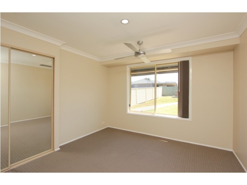 152 Somerset Drive, Thornton NSW 2322
