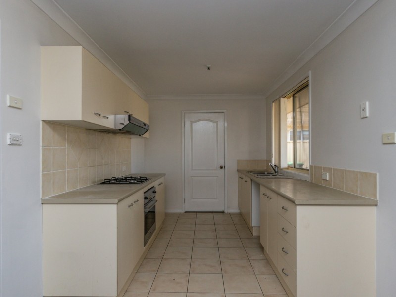 4 Binet Close, Thornton NSW 2322