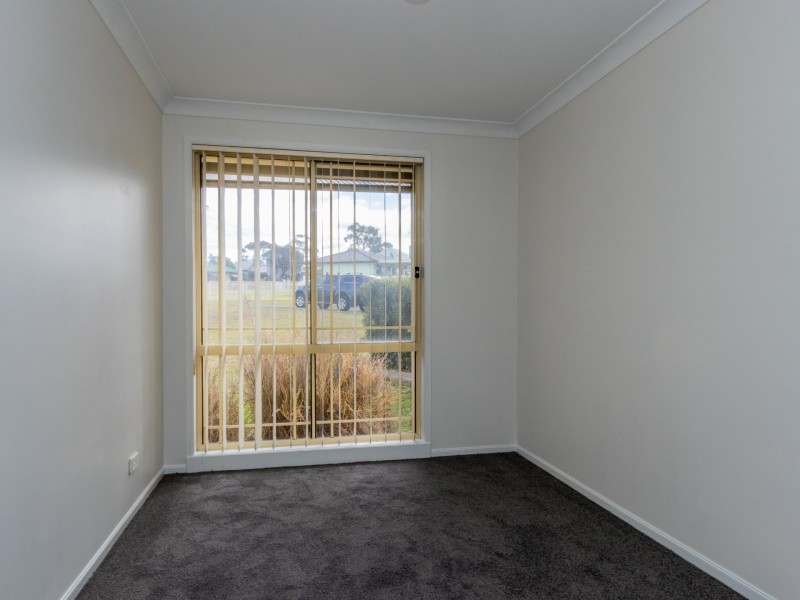4 Binet Close, Thornton NSW 2322