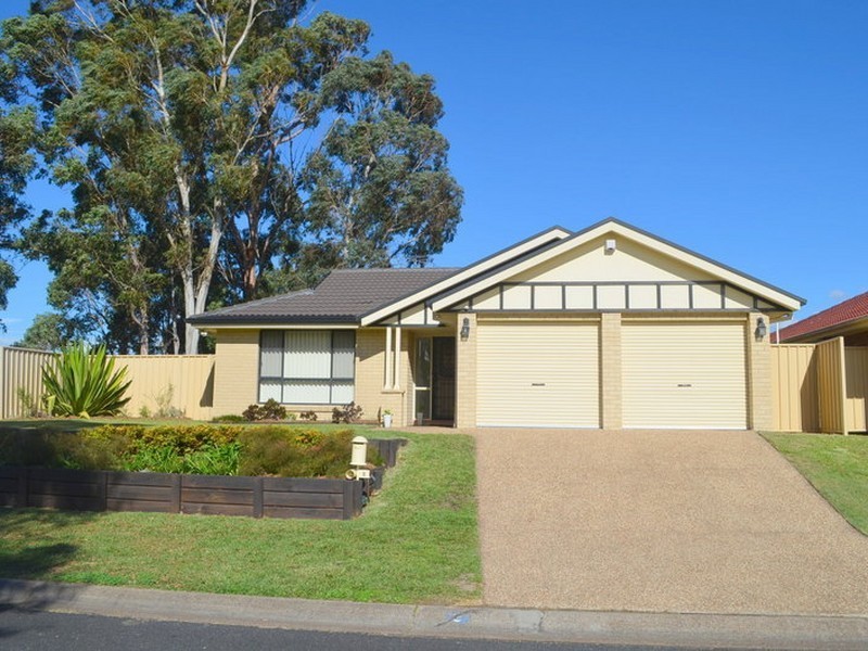 2 Nolan Crescent, Metford NSW 2323