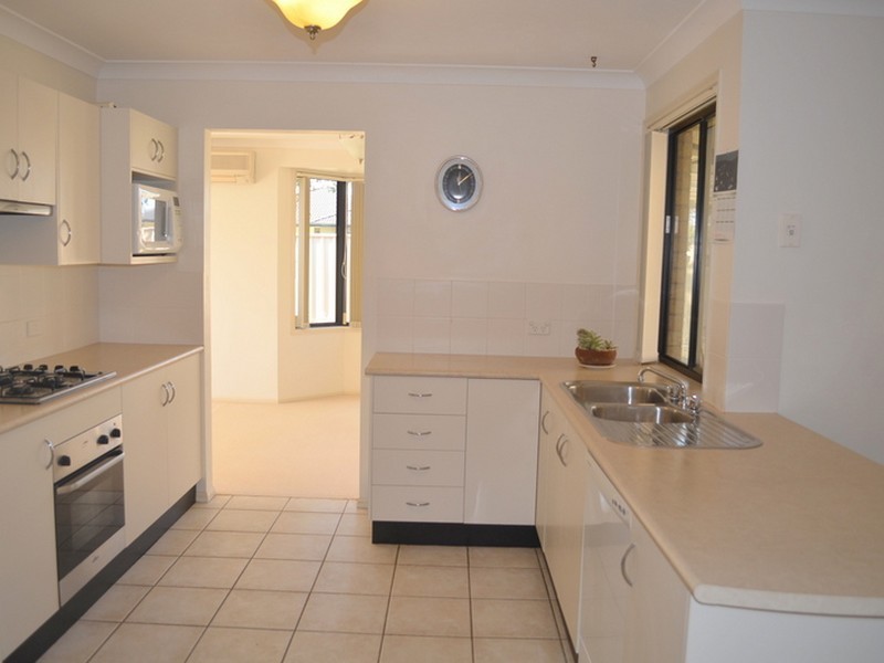 2 Nolan Crescent, Metford NSW 2323