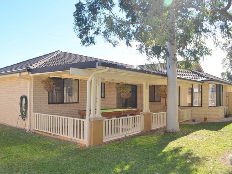 2 Nolan Crescent, Metford NSW 2323