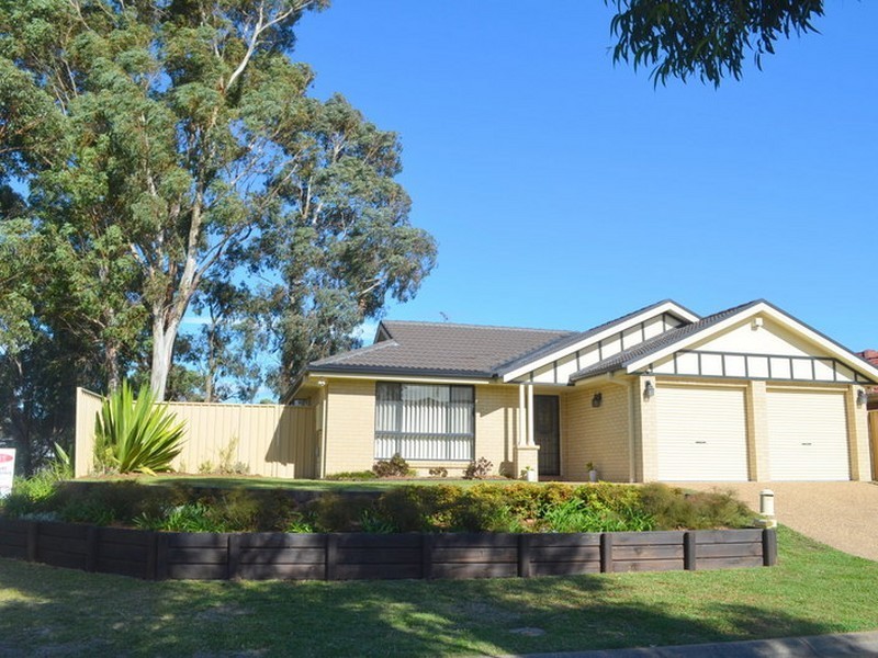 2 Nolan Crescent, Metford NSW 2323