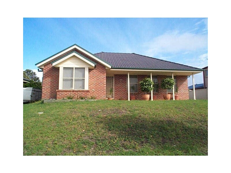 12 Canterbury Drive, Morpeth NSW 2321