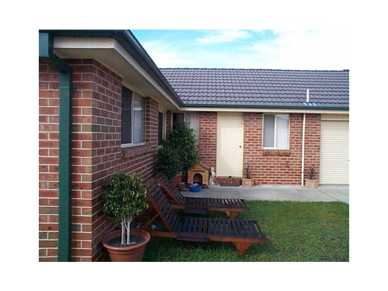 12 Canterbury Drive, Morpeth NSW 2321