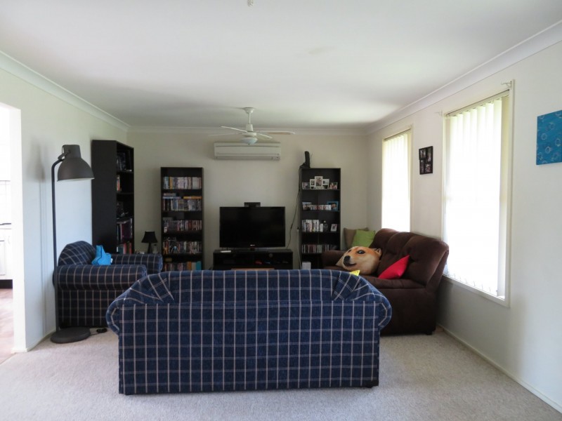12 Canterbury Drive, Morpeth NSW 2321