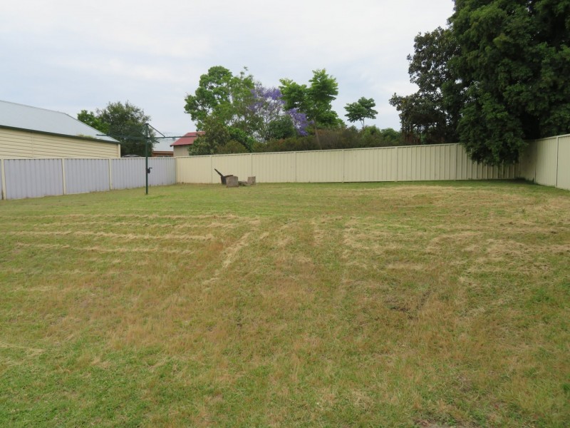 12 Canterbury Drive, Morpeth NSW 2321