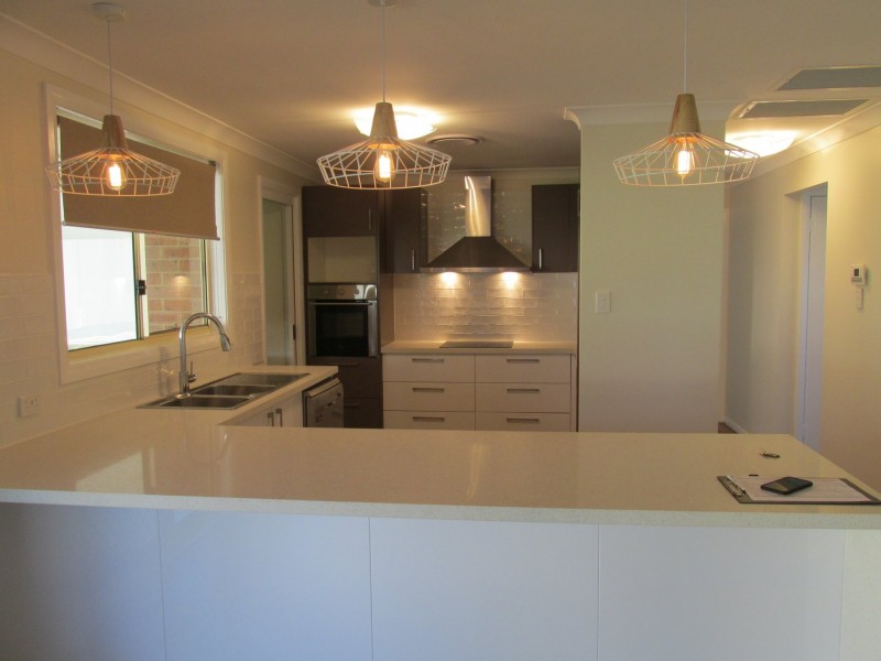 8 Nardoo Avenue, Aberglasslyn NSW 2320