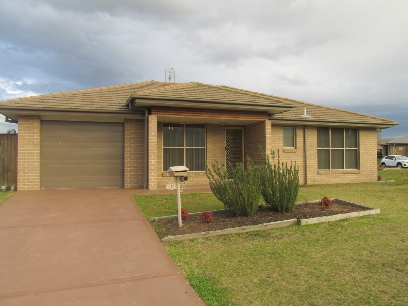 2 O’Learia Way, Aberglasslyn NSW 2320