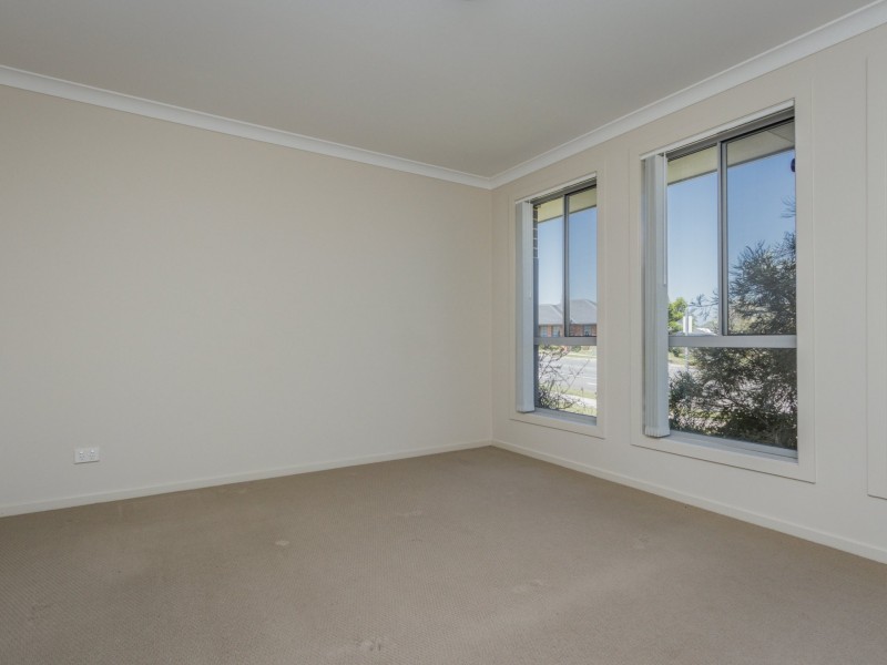 11 McKeachies Drive, Aberglasslyn NSW 2320