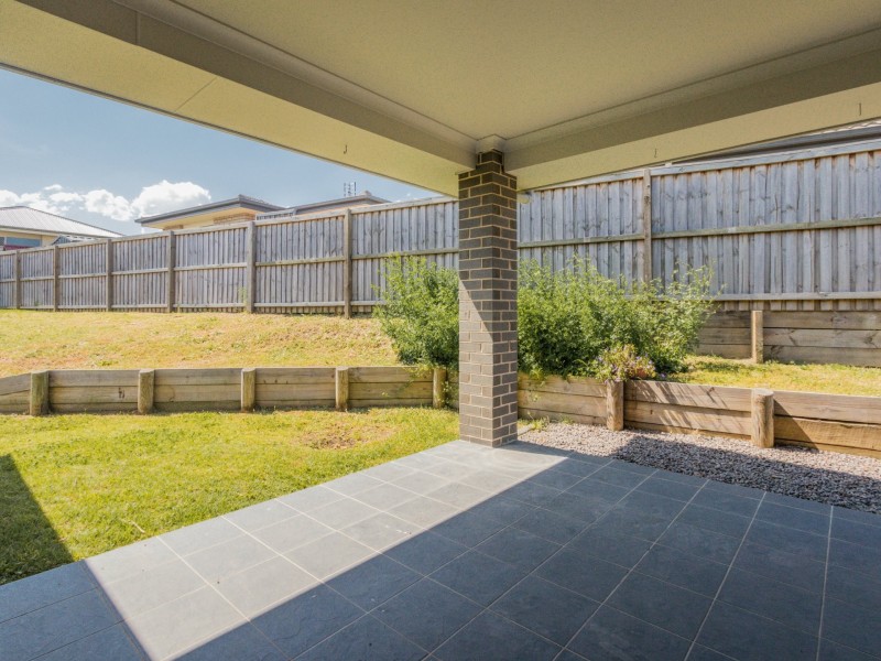 11 McKeachies Drive, Aberglasslyn NSW 2320