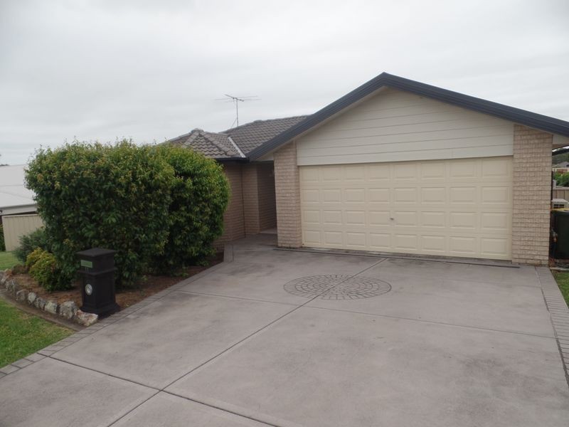 11 Fullford Cove, Rutherford NSW 2320