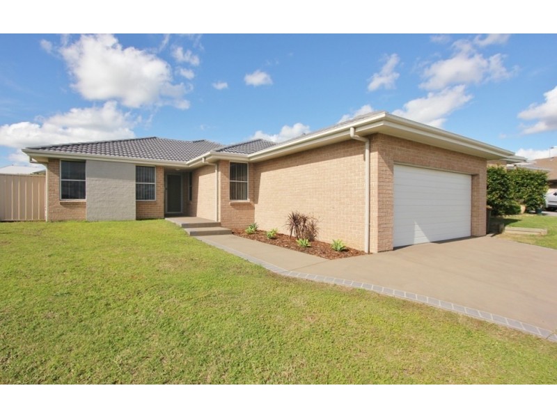 16 Jory Close, Raworth NSW 2321