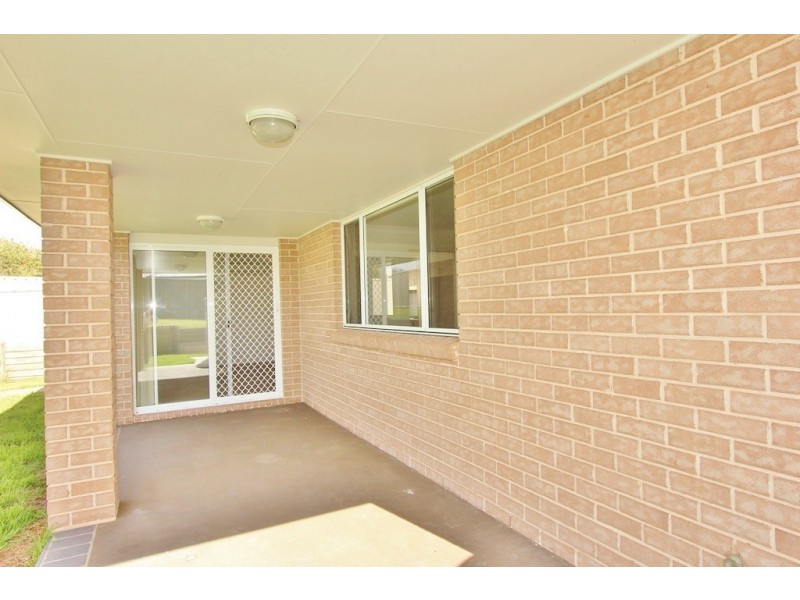 16 Jory Close, Raworth NSW 2321