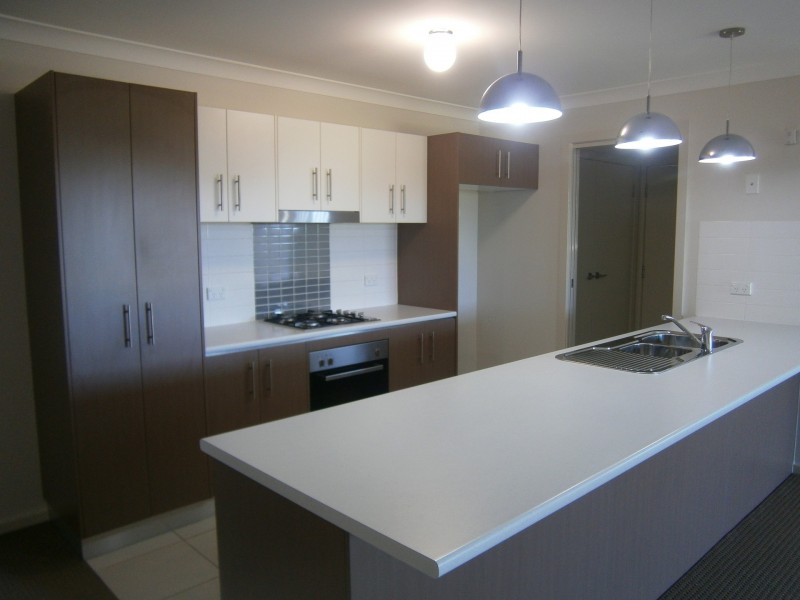 17 Niven Parade, Rutherford NSW 2320