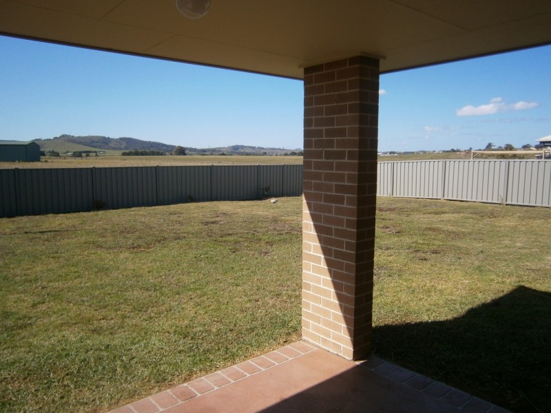 17 Niven Parade, Rutherford NSW 2320