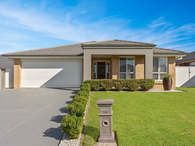 38 Lapwing Street, Aberglasslyn NSW 2320