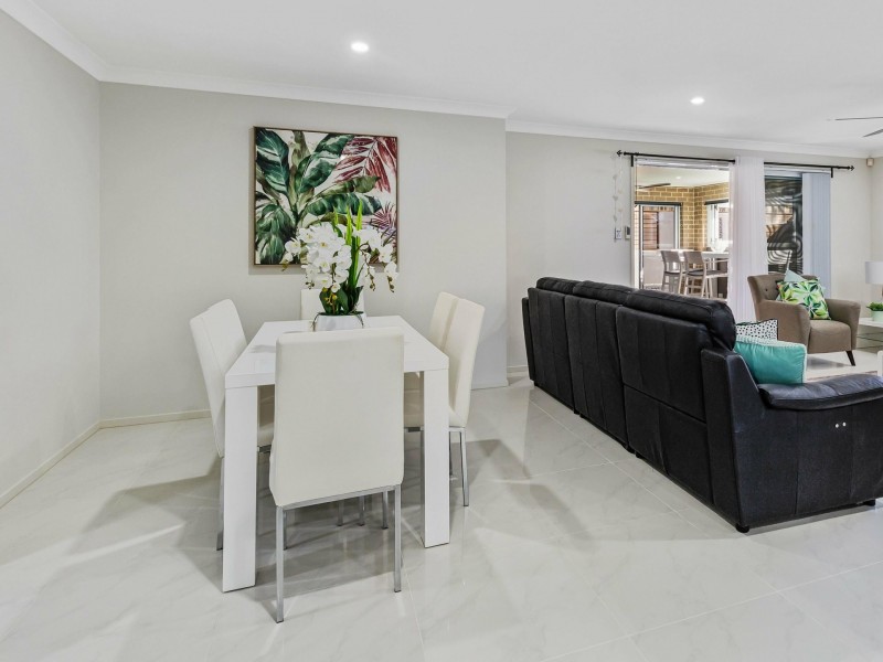 38 Lapwing Street, Aberglasslyn NSW 2320
