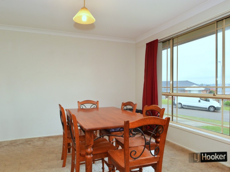 3 Lauren Close, Rutherford NSW 2320