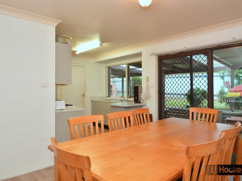 6 Yeoman Close, Metford NSW 2323